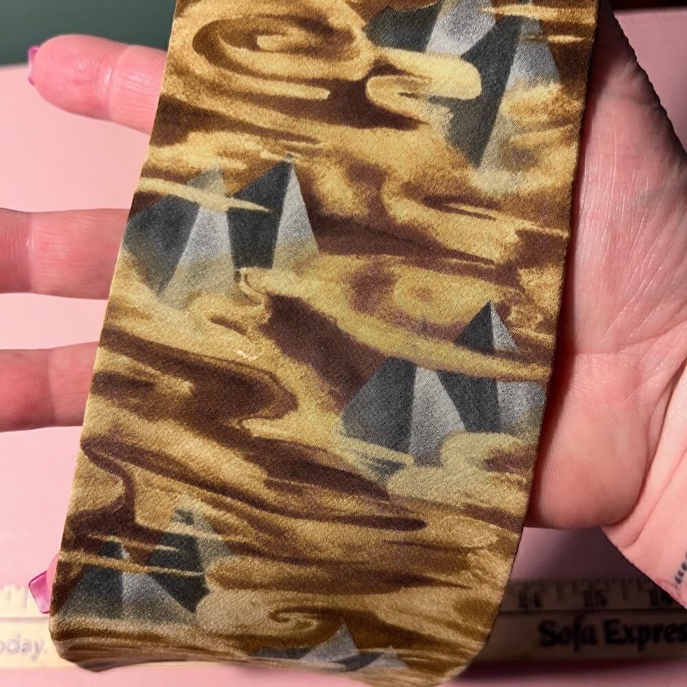 Grateful Dead SILK Tie Like NEW Great Pyramids  First Set Brown Gray J. Garcia